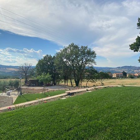 Appartamento Dell Agriturismo Pane E Olio 托迪 外观 照片